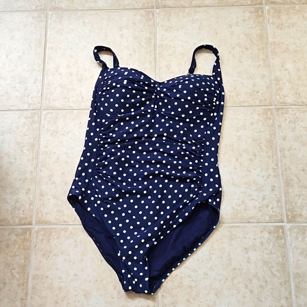 Polka-dot Bond-eye Australia Size 10 Pinup Swimsuit EUC